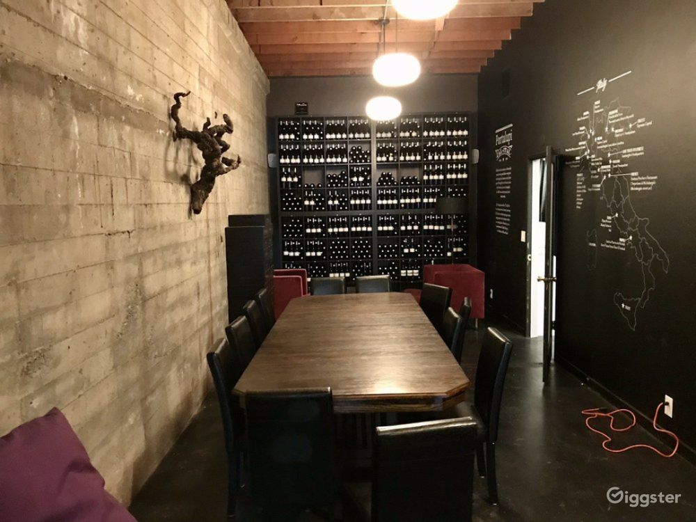 Contemporary Urban Wine Tasting Room in Healdsburg Rent this location