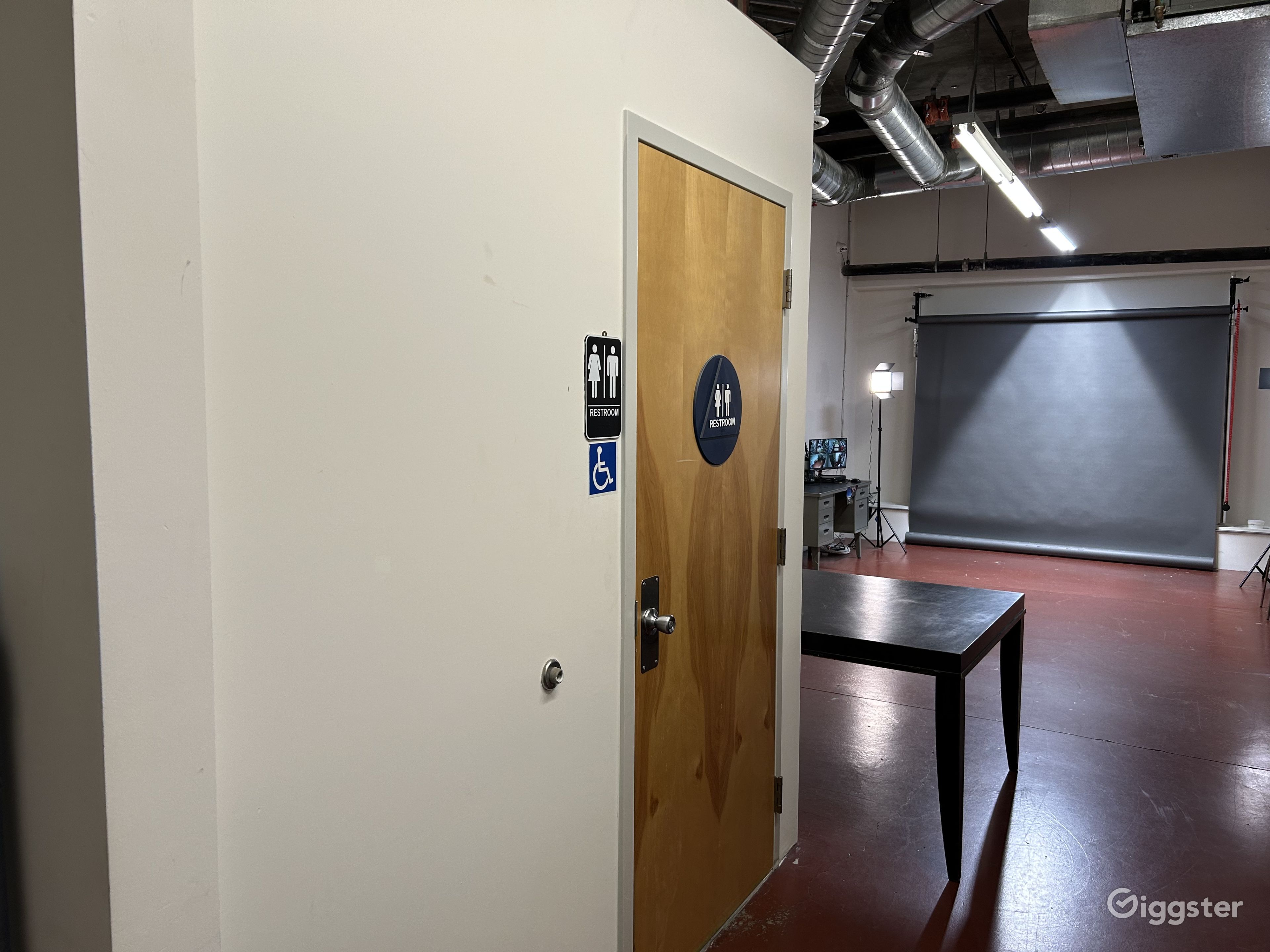 DTLA Creative Multipurpose Photo Studio Rent this location on Giggster