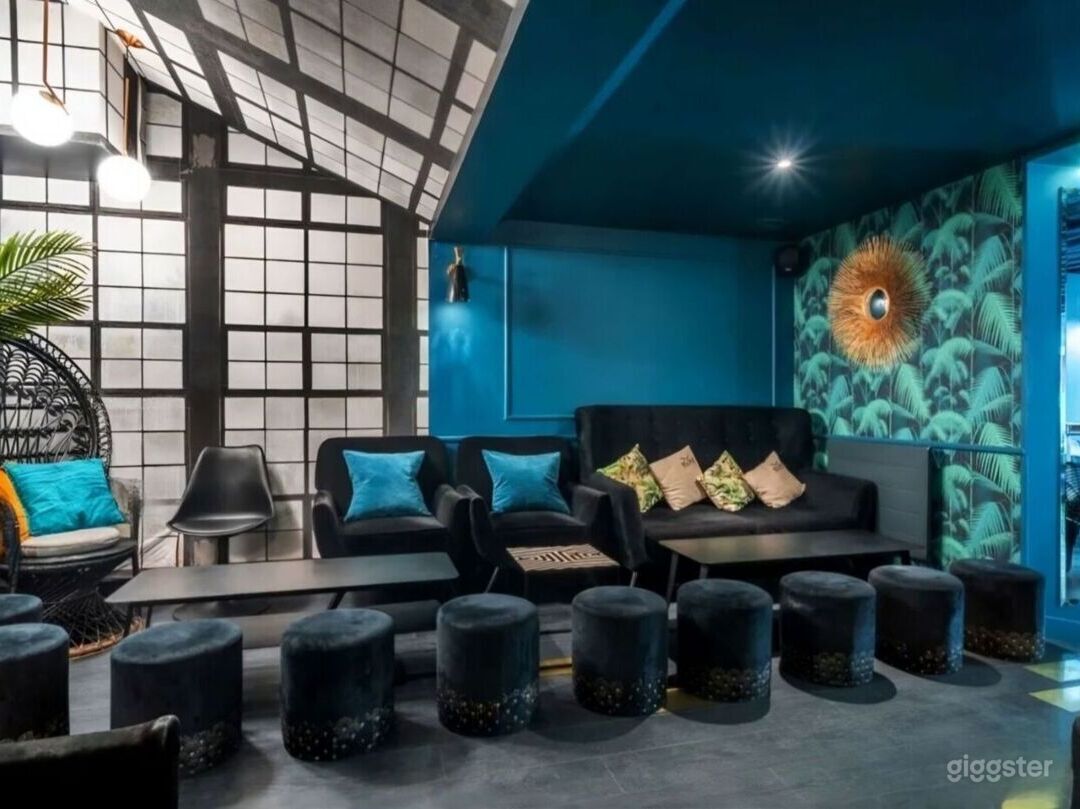 Salon privé chic Art déco dans un bar à cocktails | Rent this location ...