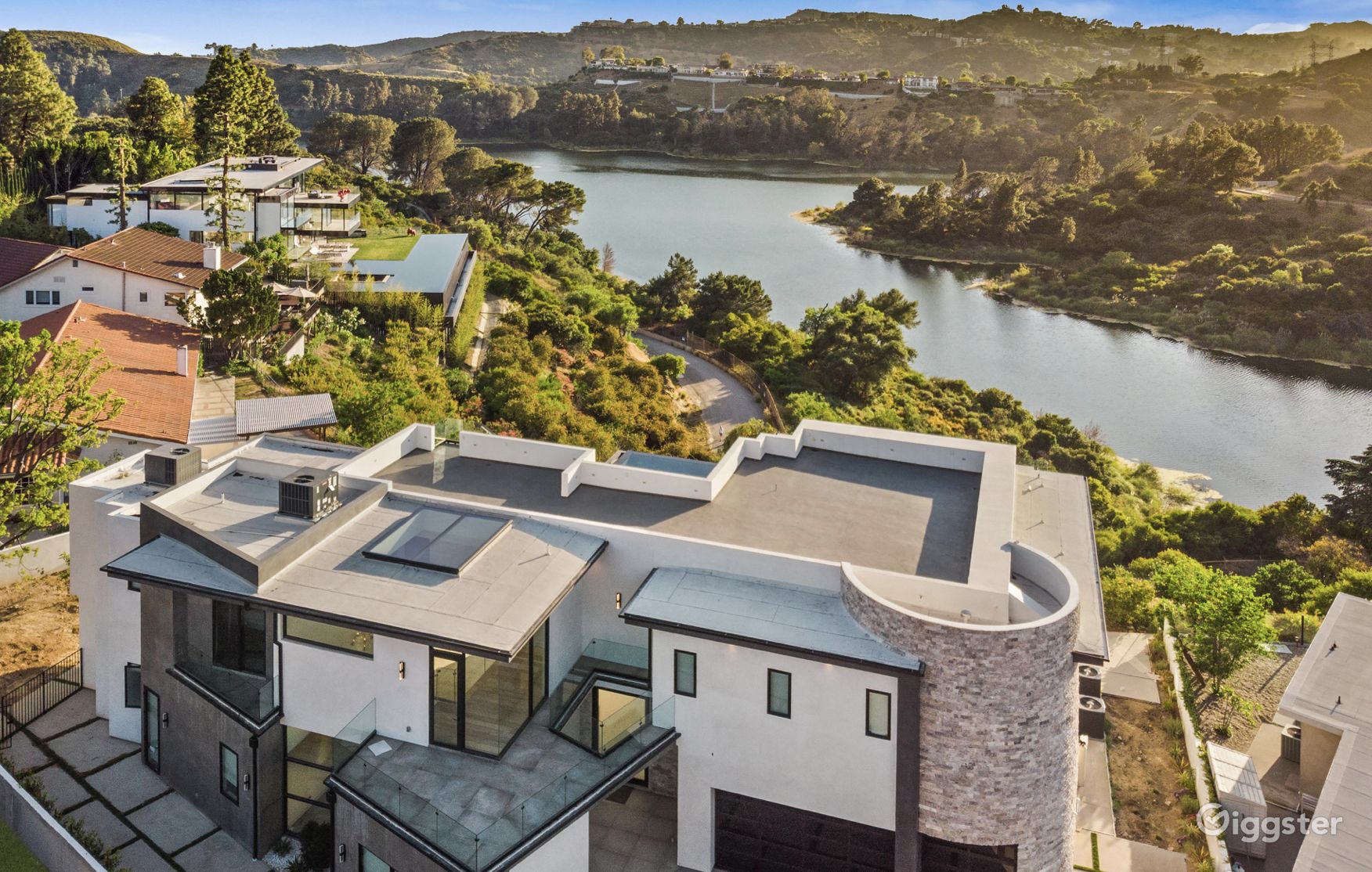 Modern Lake View Mansion Rent this location on Giggster