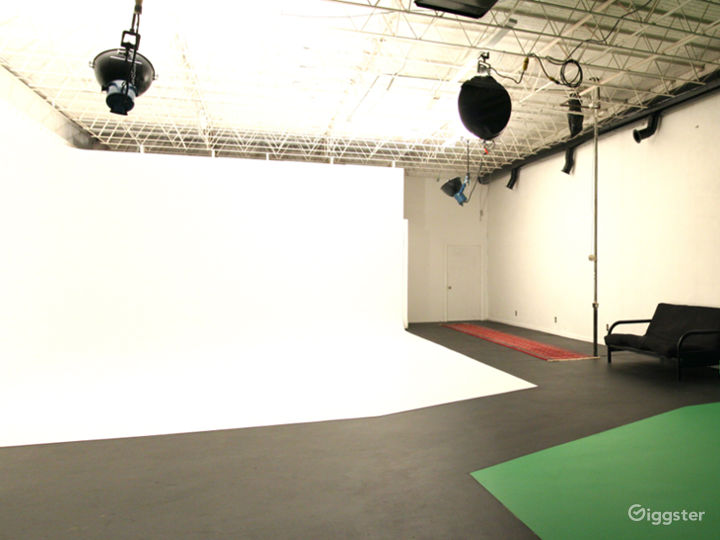 Video/photo studio in OKC Rent this location on Giggster