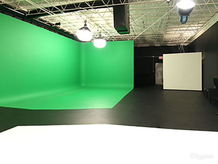 Video/photo studio in OKC Rent this location on Giggster