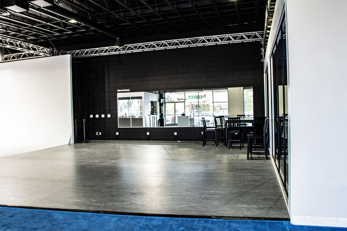 Stage 1 Marley Dance Floor Rent this location on Giggster