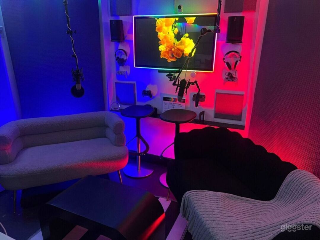 Podcast Studio w/ Cinematic Lighting – Boston Content Space | Rent this ...