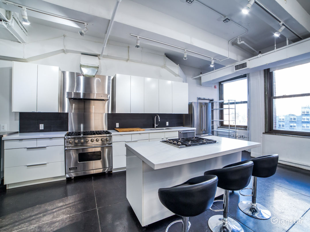 MultiPurpose Midtown Kitchen Studio Rent this location on Giggster