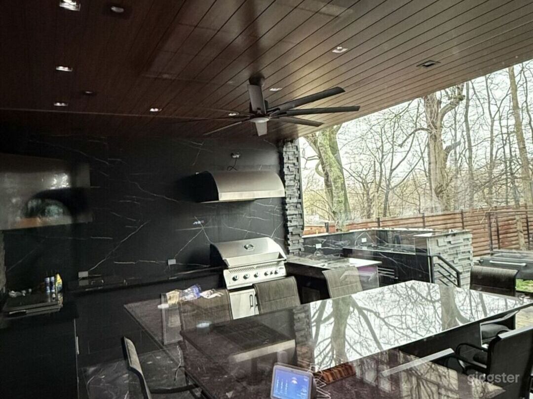Luxury NYC Mansion – Film &#38; Photo Ready Photo 4