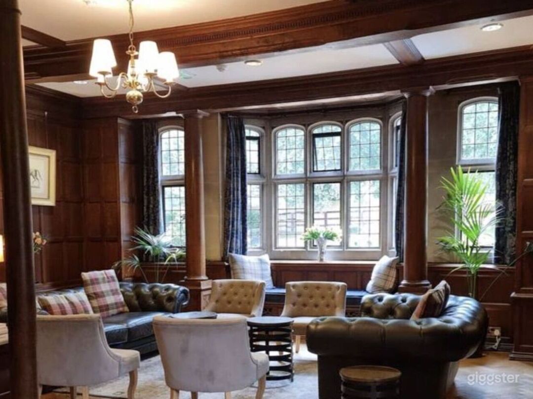 Relaxed Open Library Photo 1