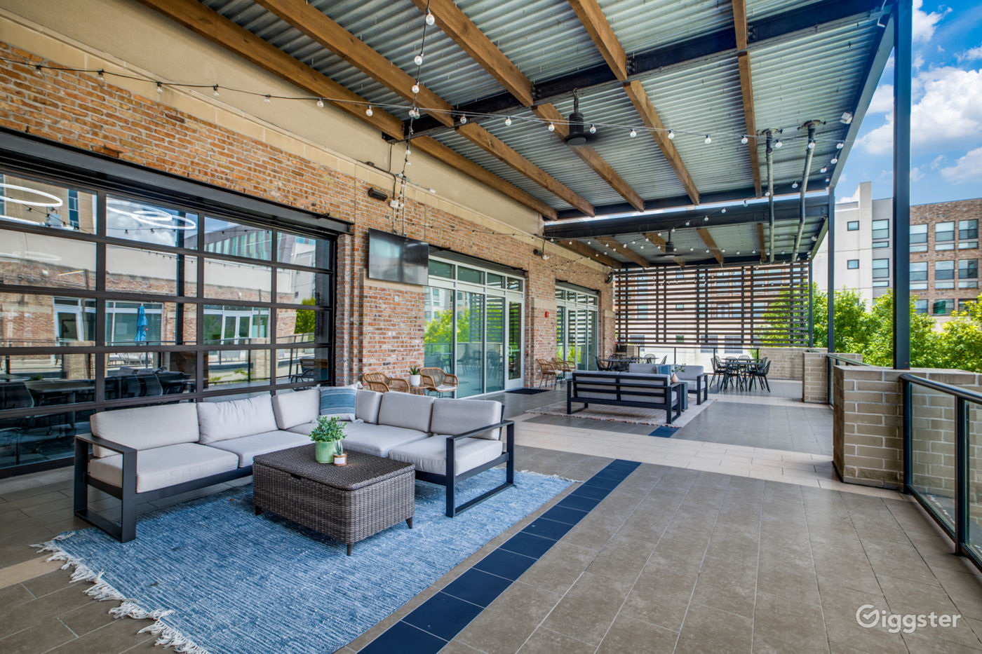 Rooftop Event Space in Houston Rent this location on Giggster