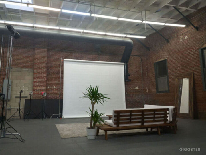 Arts District Warehouse | Rent this location on Giggster