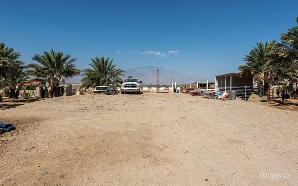 A Villa in Thousand Palms Rent this location on Giggster