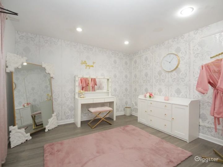 Glam Set Studio in Alpharetta Rent this location on Giggster