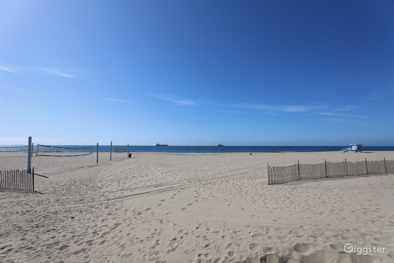 Dockweiler Beach | Lifeguard Towers 59-60 Photo 2