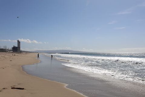 Dockweiler Beach | Lifeguard Towers 59-60 Photo 22