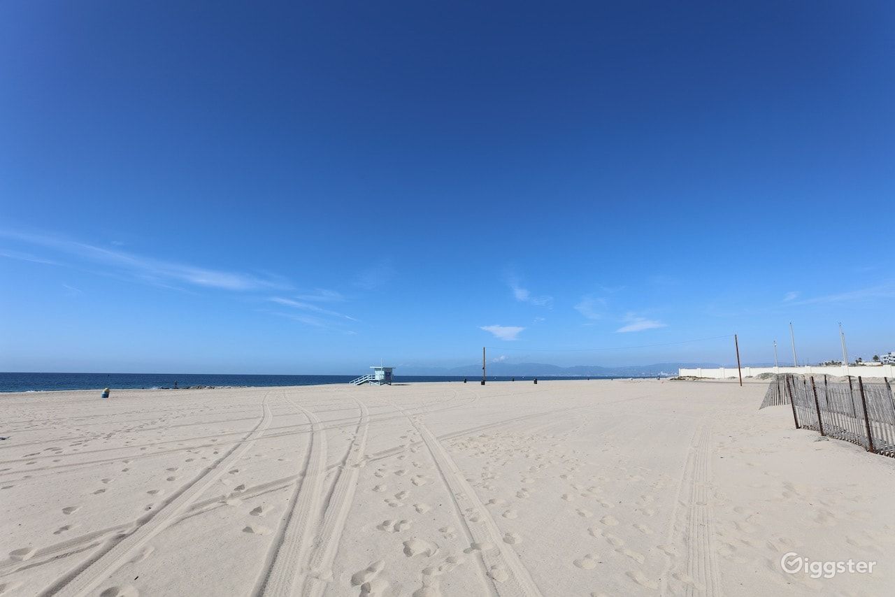 Dockweiler Beach | Lifeguard Towers 59-60 Photo 11