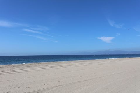 Dockweiler Beach | Lifeguard Towers 59-60 Photo 62
