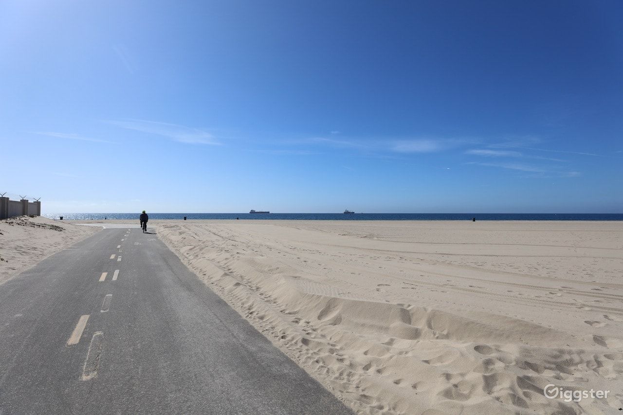 Dockweiler Beach | Lifeguard Towers 59-60 Photo 69