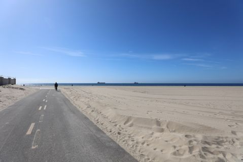 Dockweiler Beach | Lifeguard Towers 59-60 Photo 69