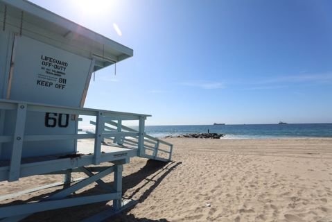 Dockweiler Beach | Lifeguard Towers 59-60 Photo 34