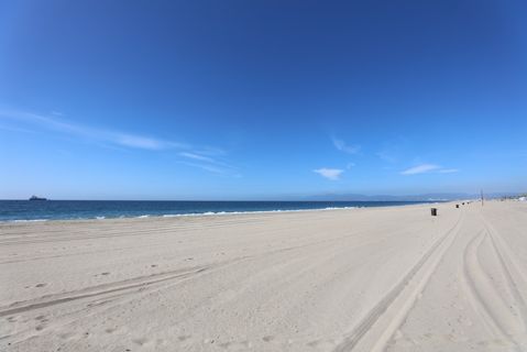 Dockweiler Beach | Lifeguard Towers 59-60 Photo 61