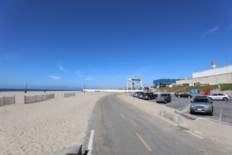Dockweiler Beach | Lifeguard Towers 59-60 Photo 9