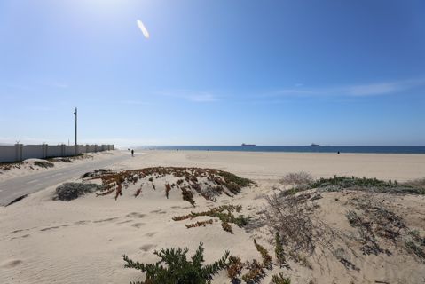 Dockweiler Beach | Lifeguard Towers 59-60 Photo 80