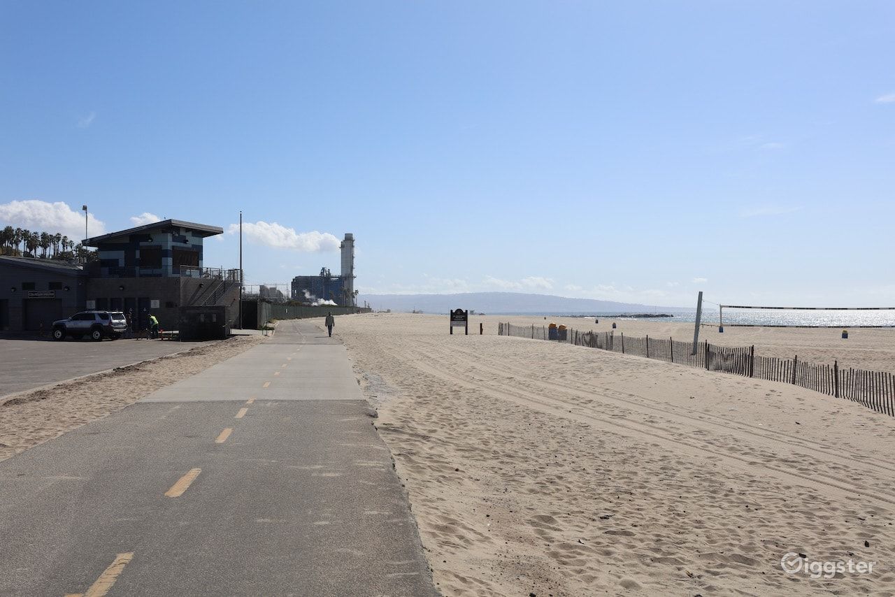 Dockweiler Beach | Lifeguard Towers 59-60 Photo 7