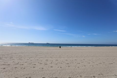 Dockweiler Beach | Lifeguard Towers 59-60 Photo 120