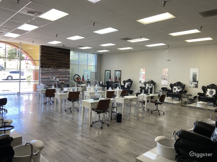 Largest Nail Salon in Glendale Rent this location on Giggster