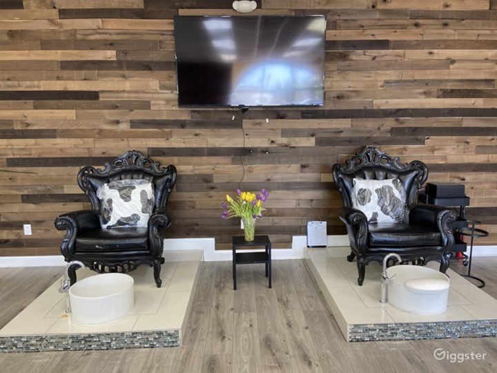 Largest Nail Salon in Glendale Rent this location on Giggster