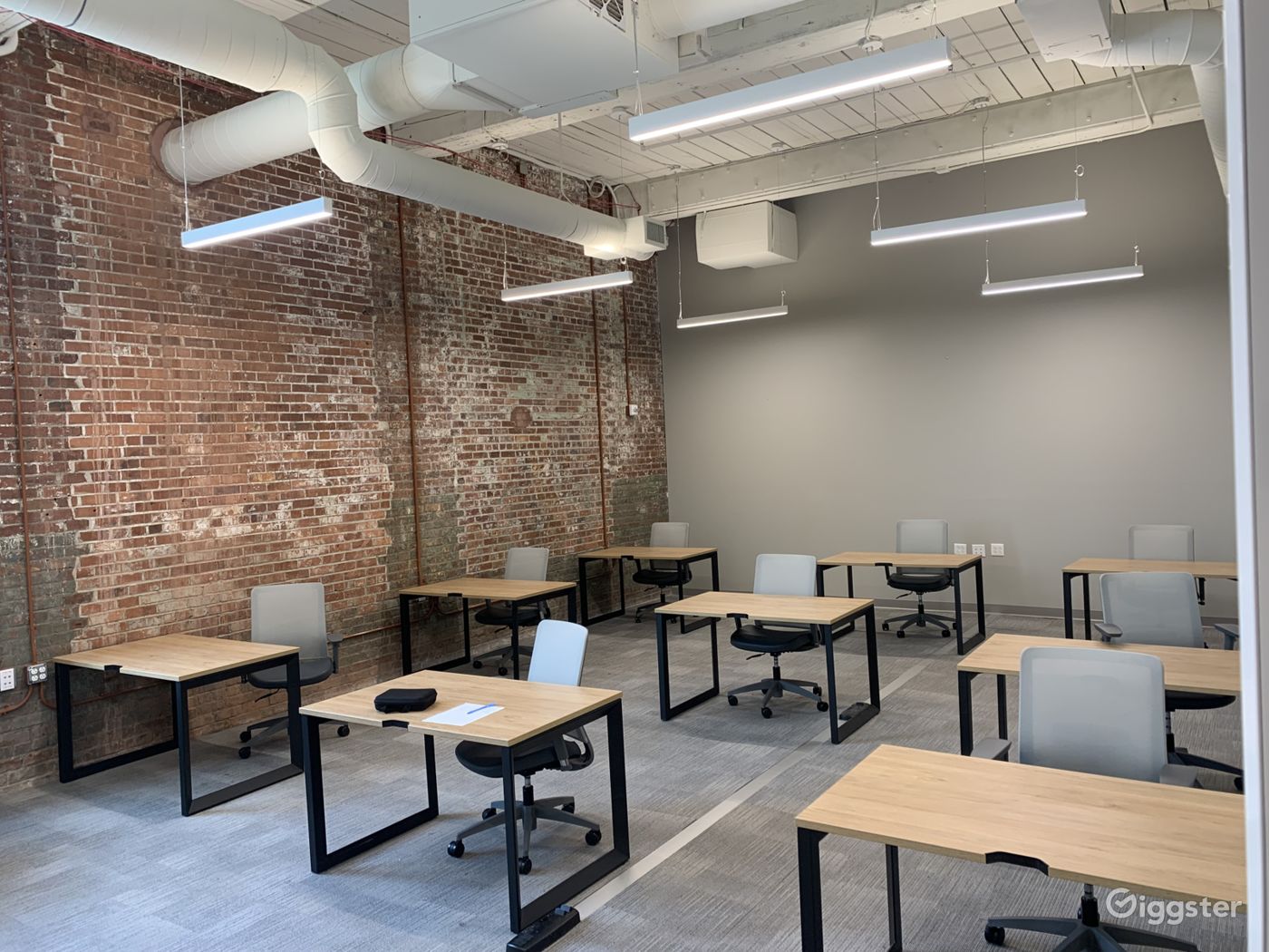 Modern CoWorking Studio in Charleston Garco Mill Rent this location on Giggster