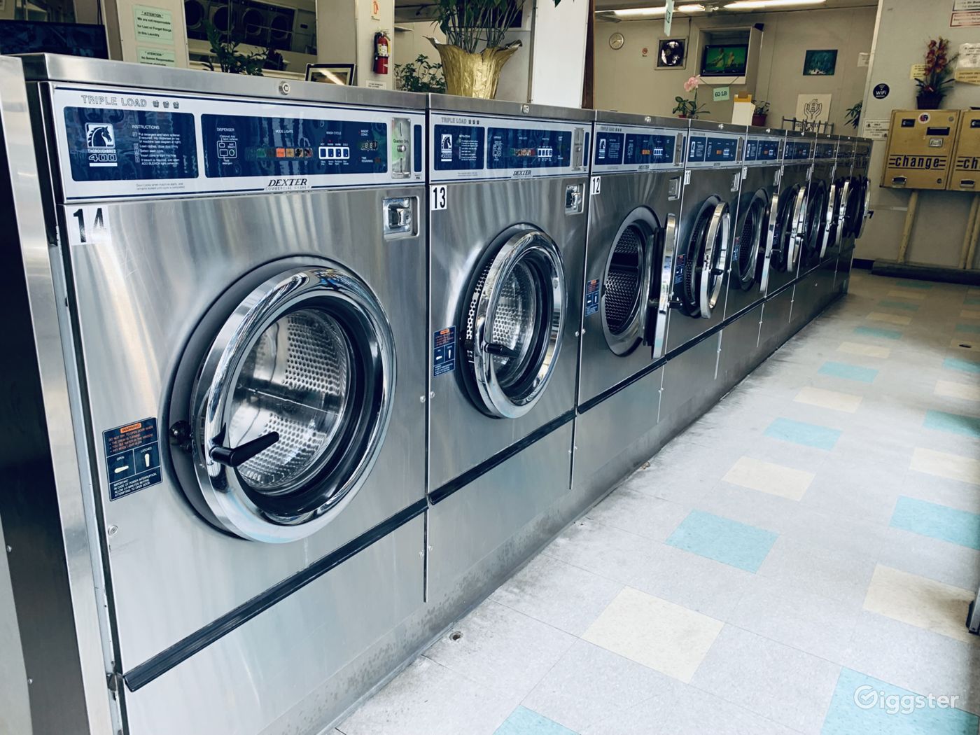 80's/90's Laundromat Location in Downtown LA Rent this location on