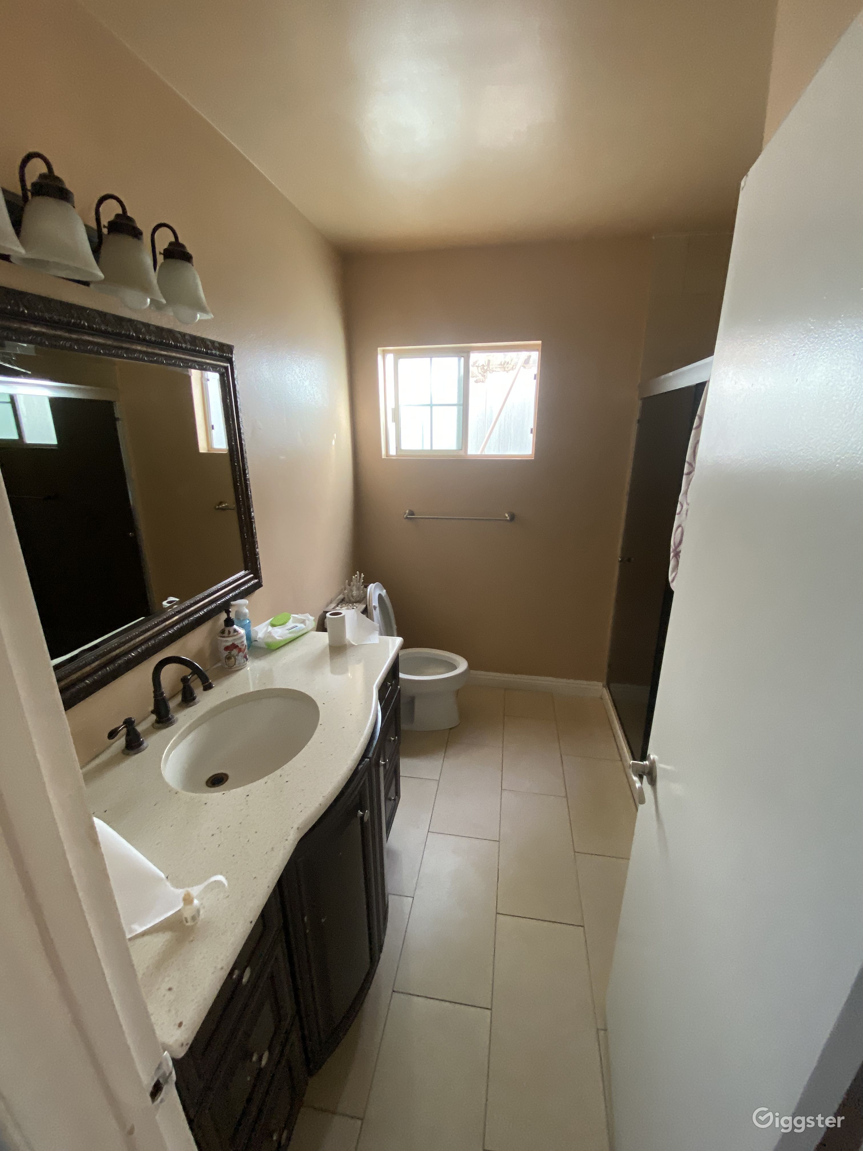 Spacious Home in Sunland Rent this location on Giggster