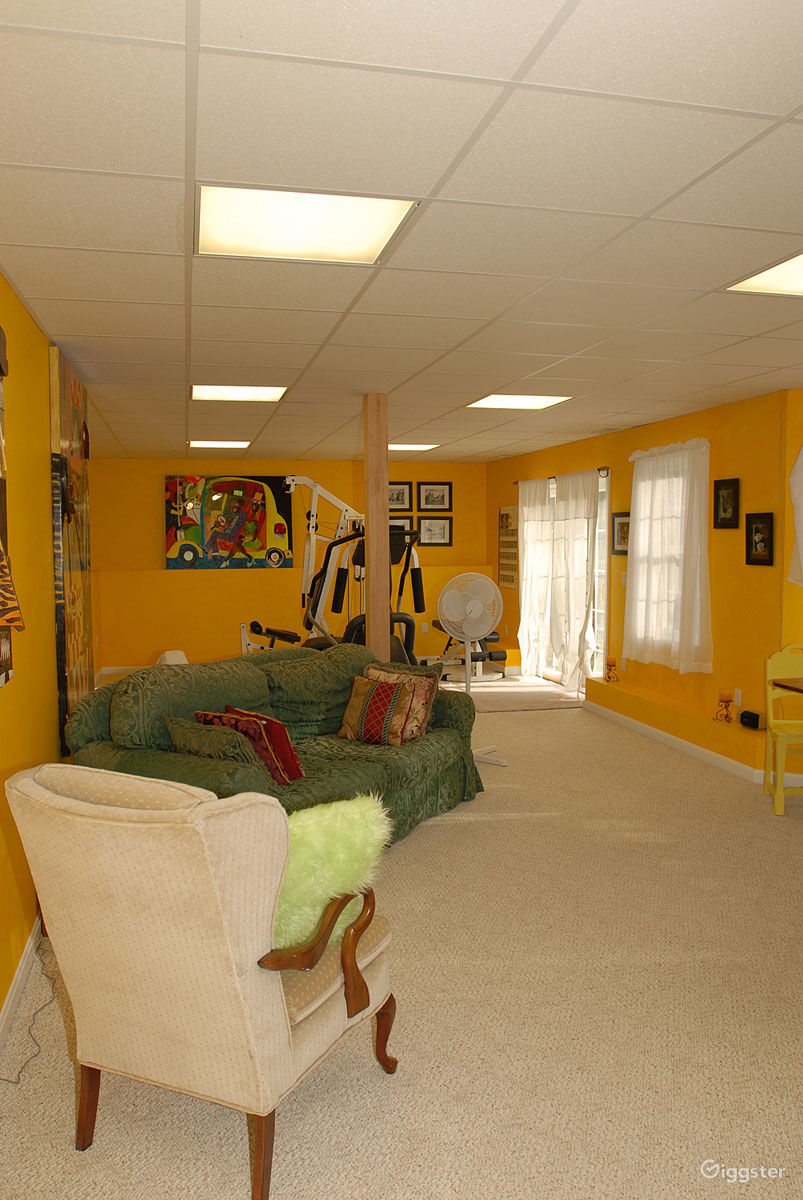 Large Colonial House For Film Shoots Rent this location on Giggster