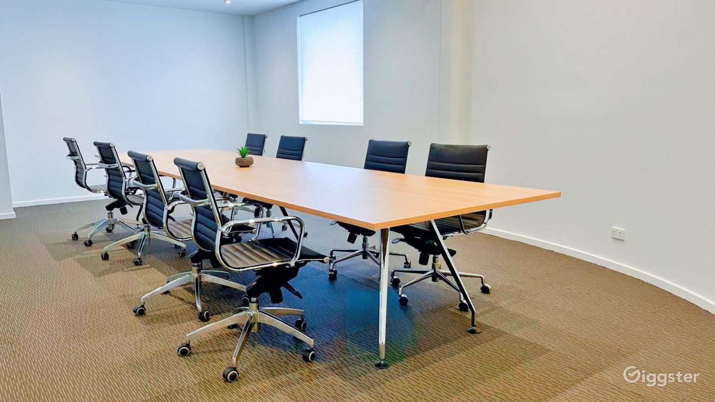 Conference/Meeting Room for 10 20 people Rent this location on Giggster