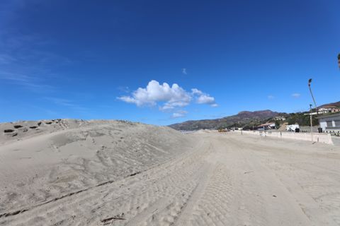 Zuma Beach Photo 15