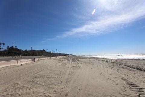 Zuma Beach Photo 16