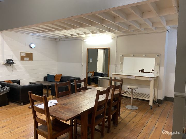 Studio 1 Fashion shoots and Filming in Holborn Rent this location