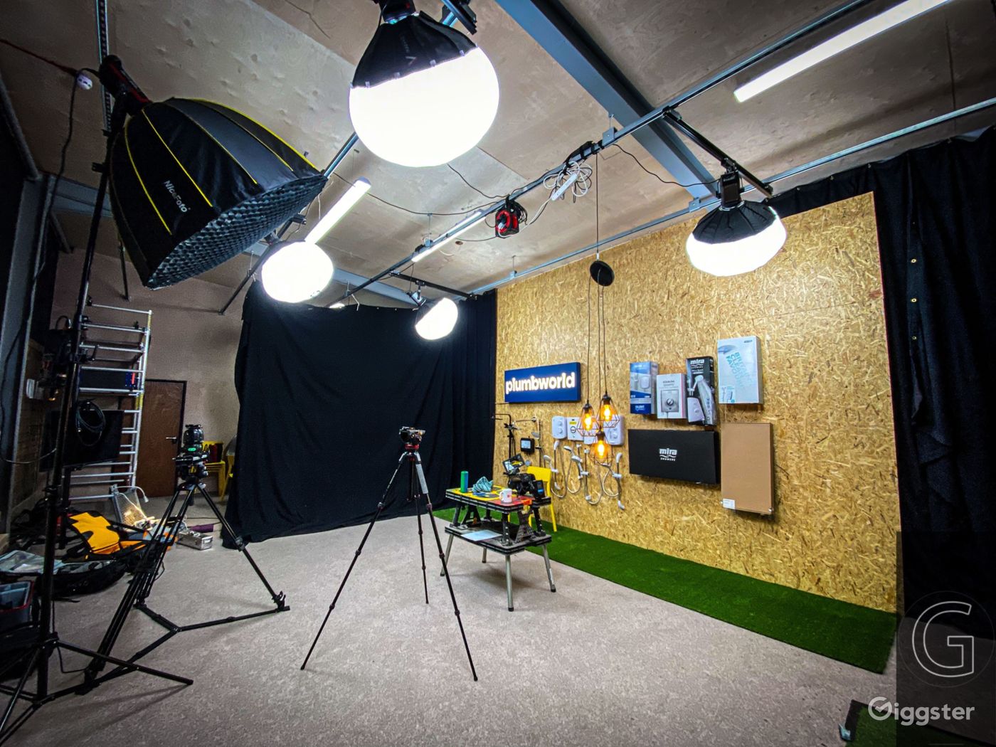 Film an photography studio for hire near Cambridge Rent this location