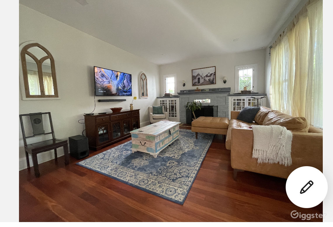 Casa Espanola Rent this location on Giggster