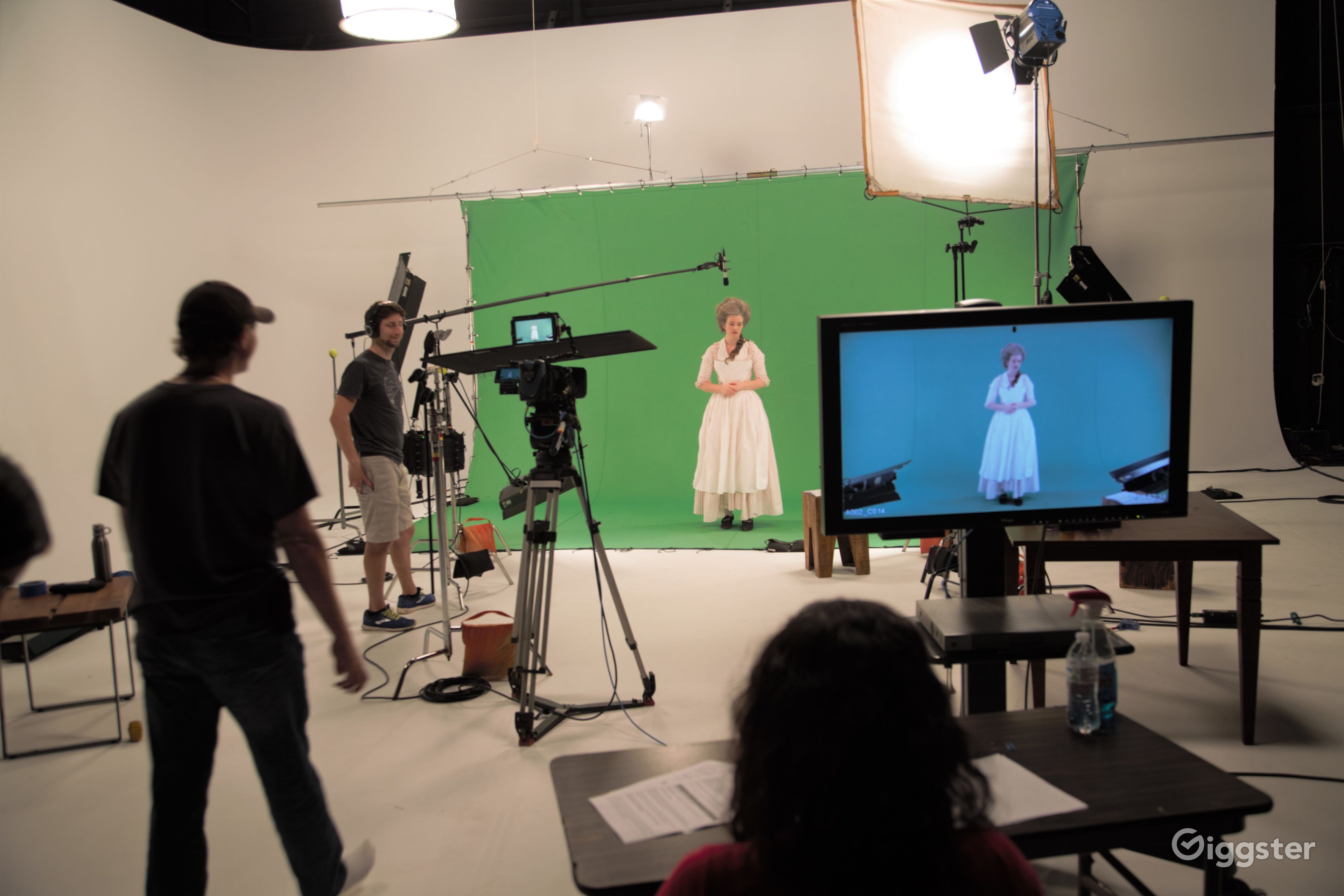 Richmond Production House Rent this location on Giggster