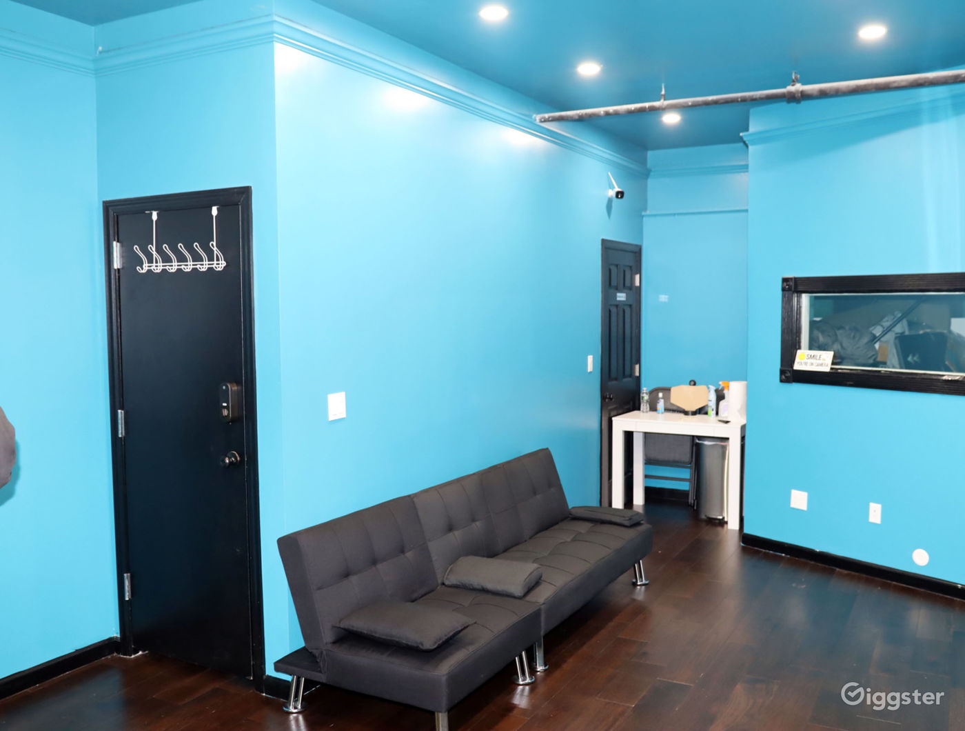 CLUB STUDIOS in RIDGEWOOD (2nd floor) Rent this location on Giggster