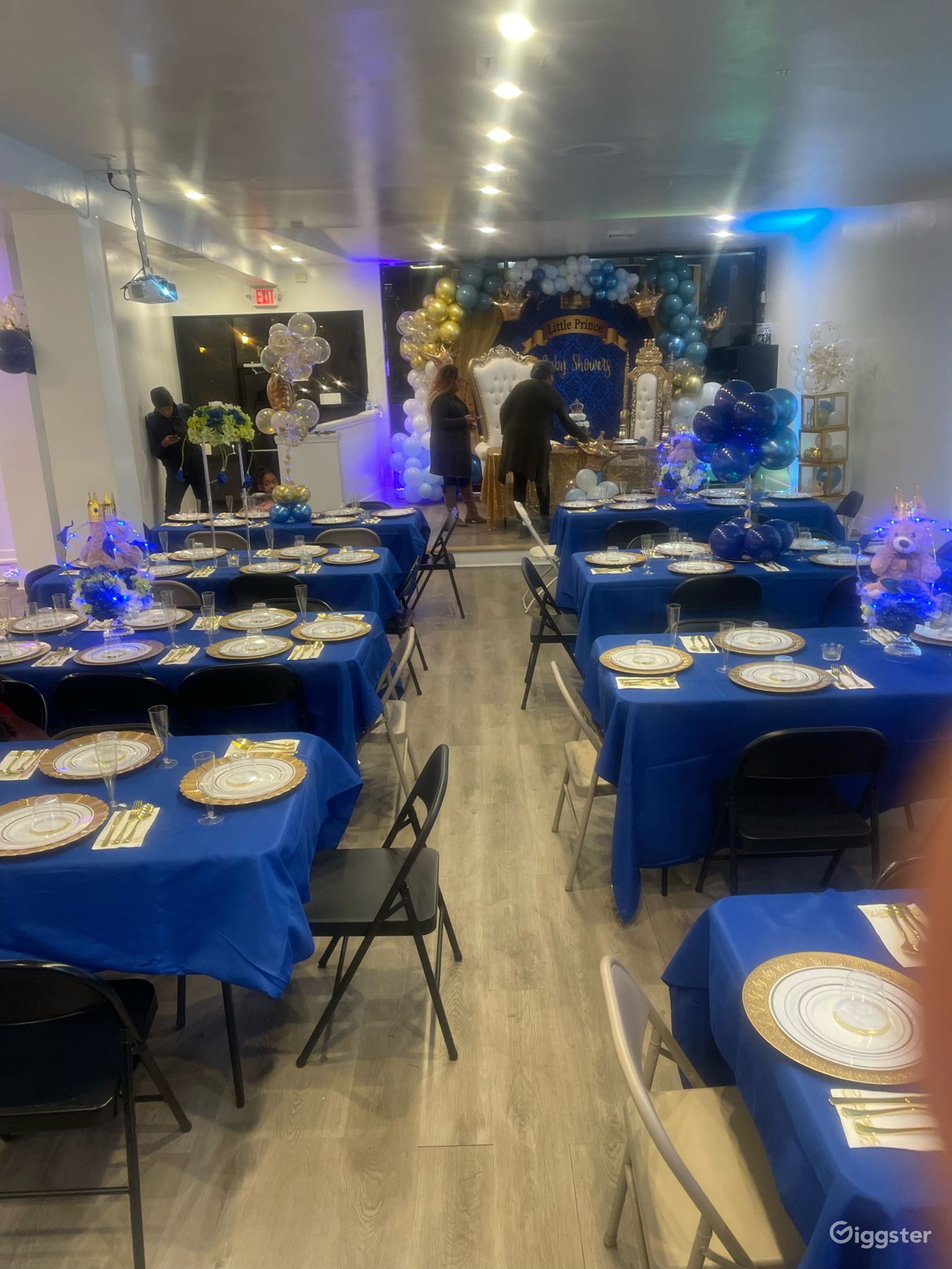 East Falls Stunning Event Space Rent this location on Giggster