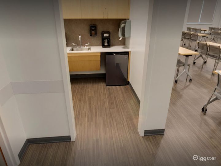 Large Library Meeting Room in Greenwell Spring Branch Rent this