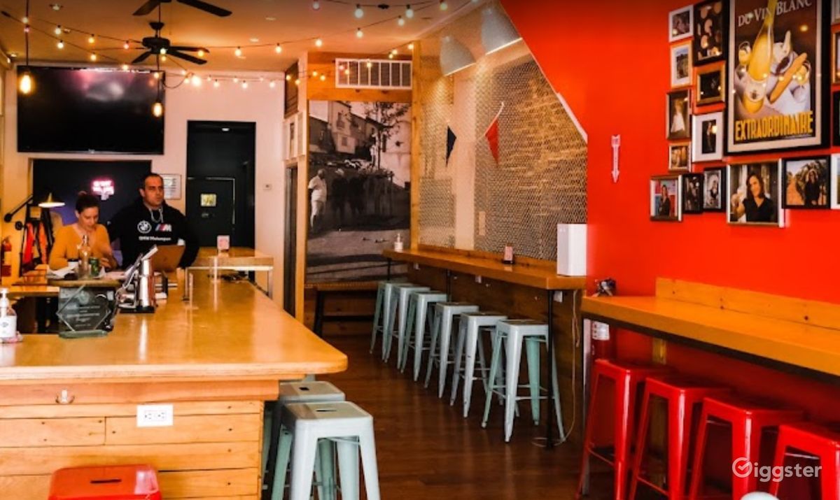 Park Slope French Wine Bar Rent this location on Giggster