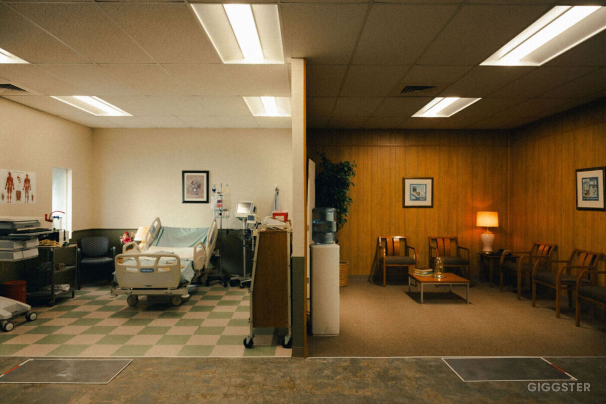 【waiting room】 hospital-waiting-room.jpg?s=