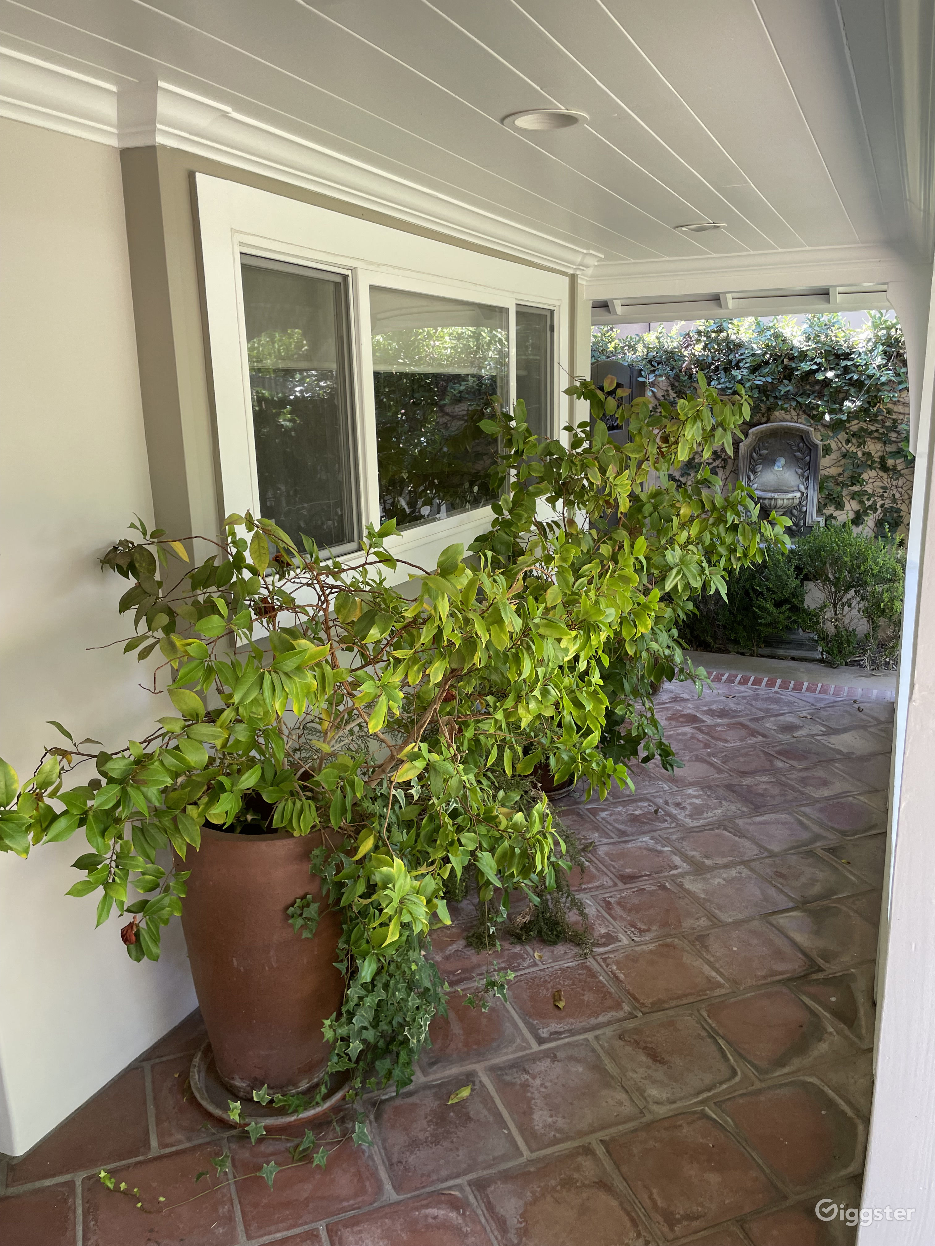 Beautiful, open, bright home in Valley Village Rent this location on