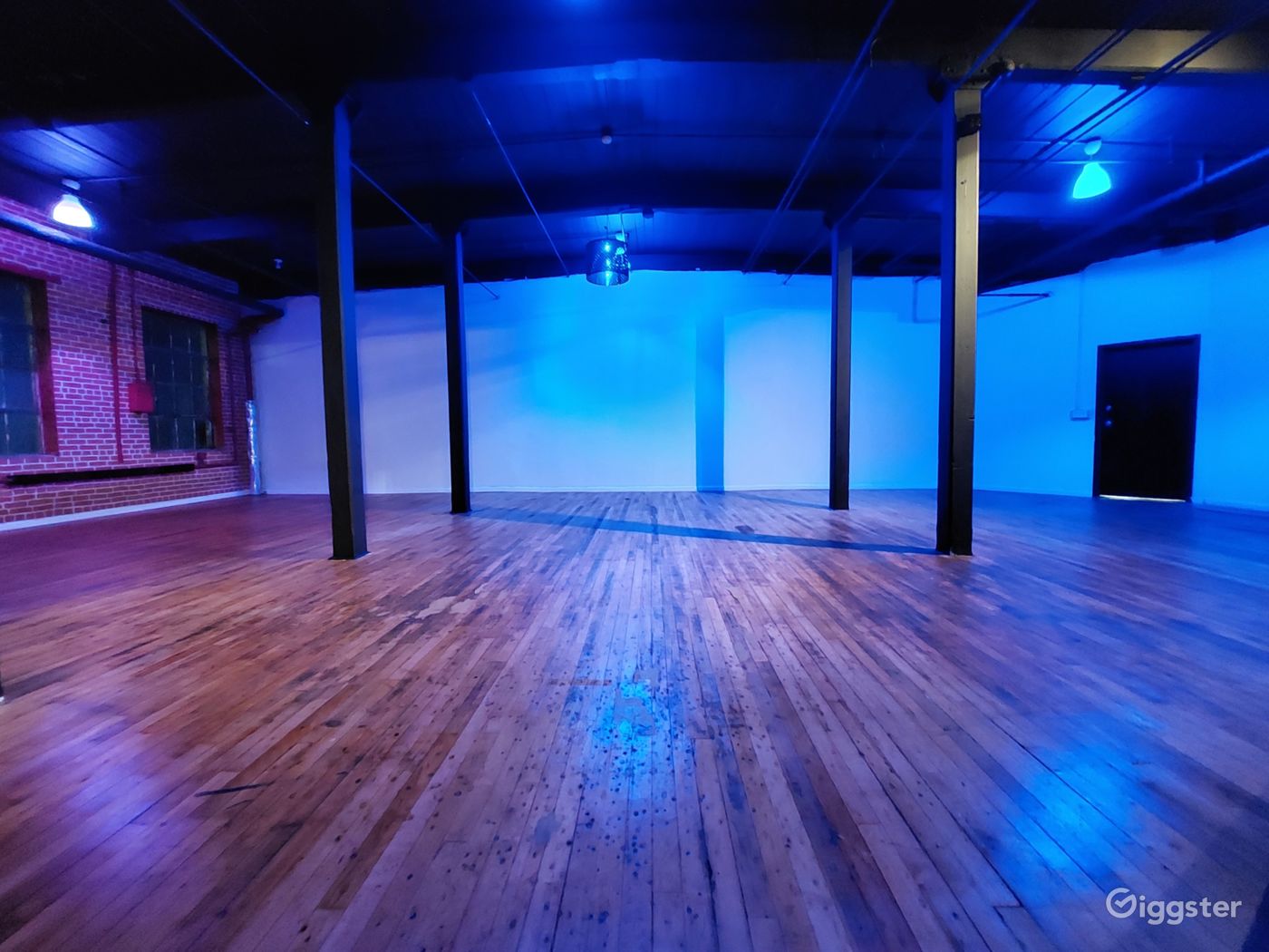Event space in Bridgeport, CT Rent this location on Giggster
