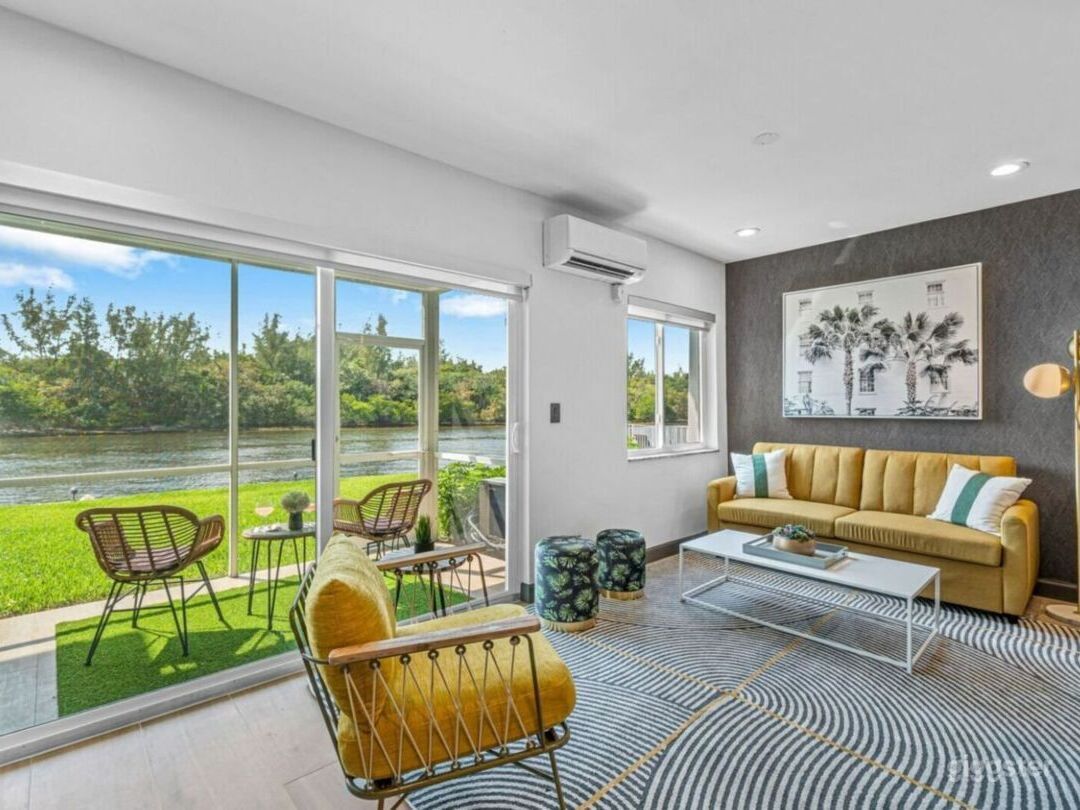 261 Apt 5 Apartment Walk to the Beach Rent this location on Giggster