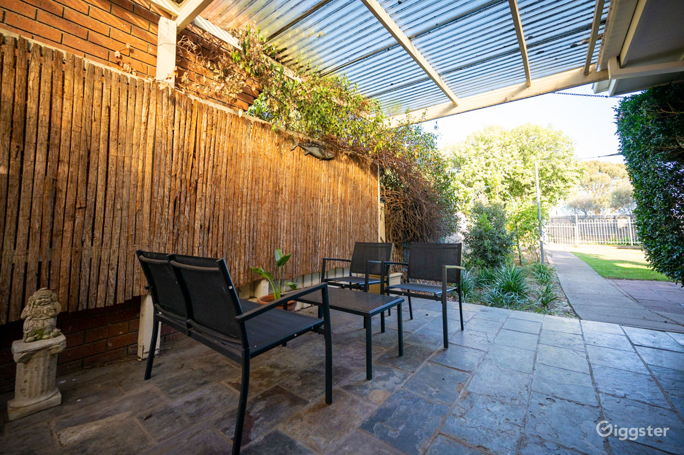 Hoppers Crossing 4BR house, gardens, fireplace... Rent this location