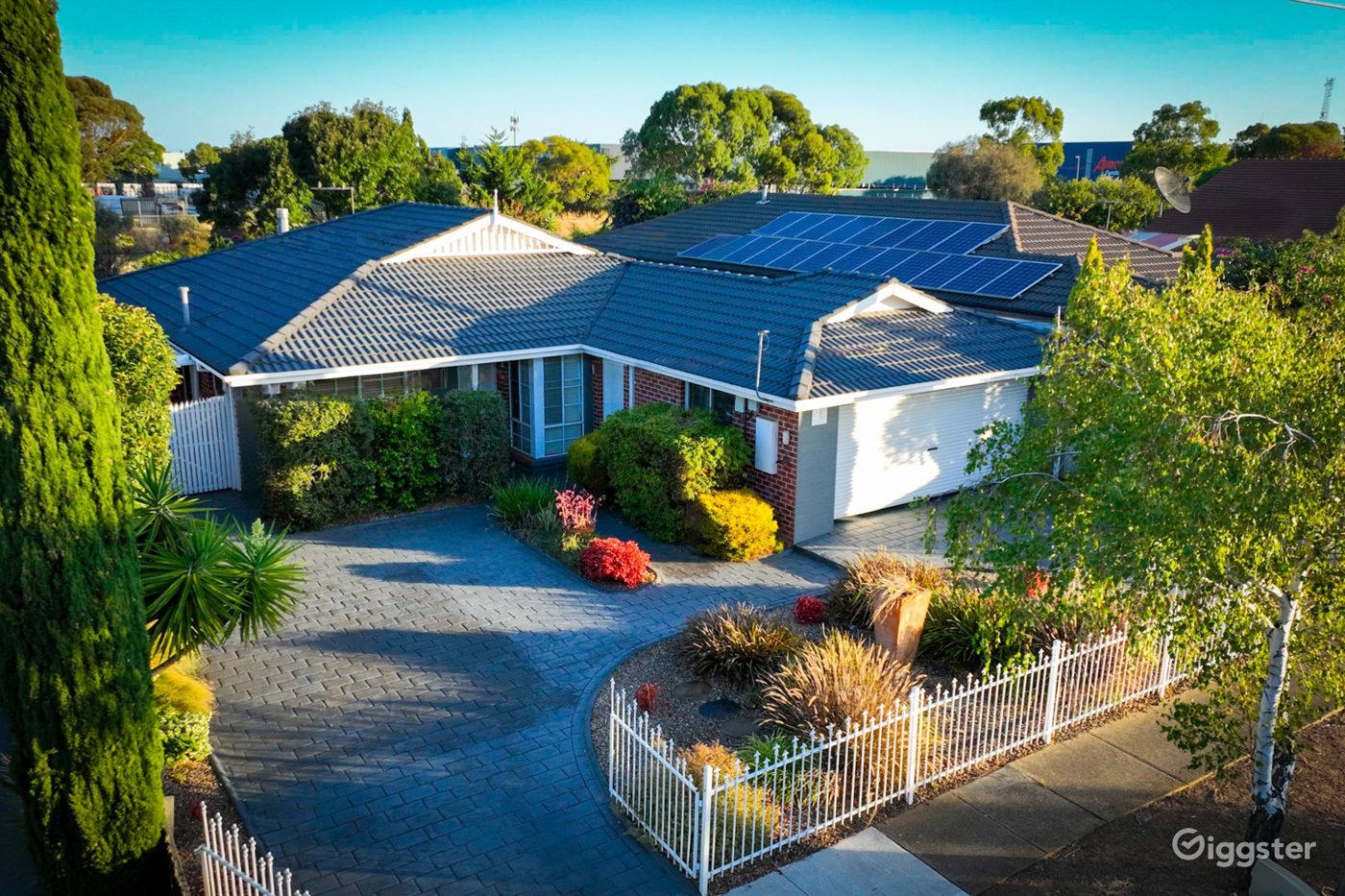 Hoppers Crossing 4BR house, gardens, fireplace... Rent this location